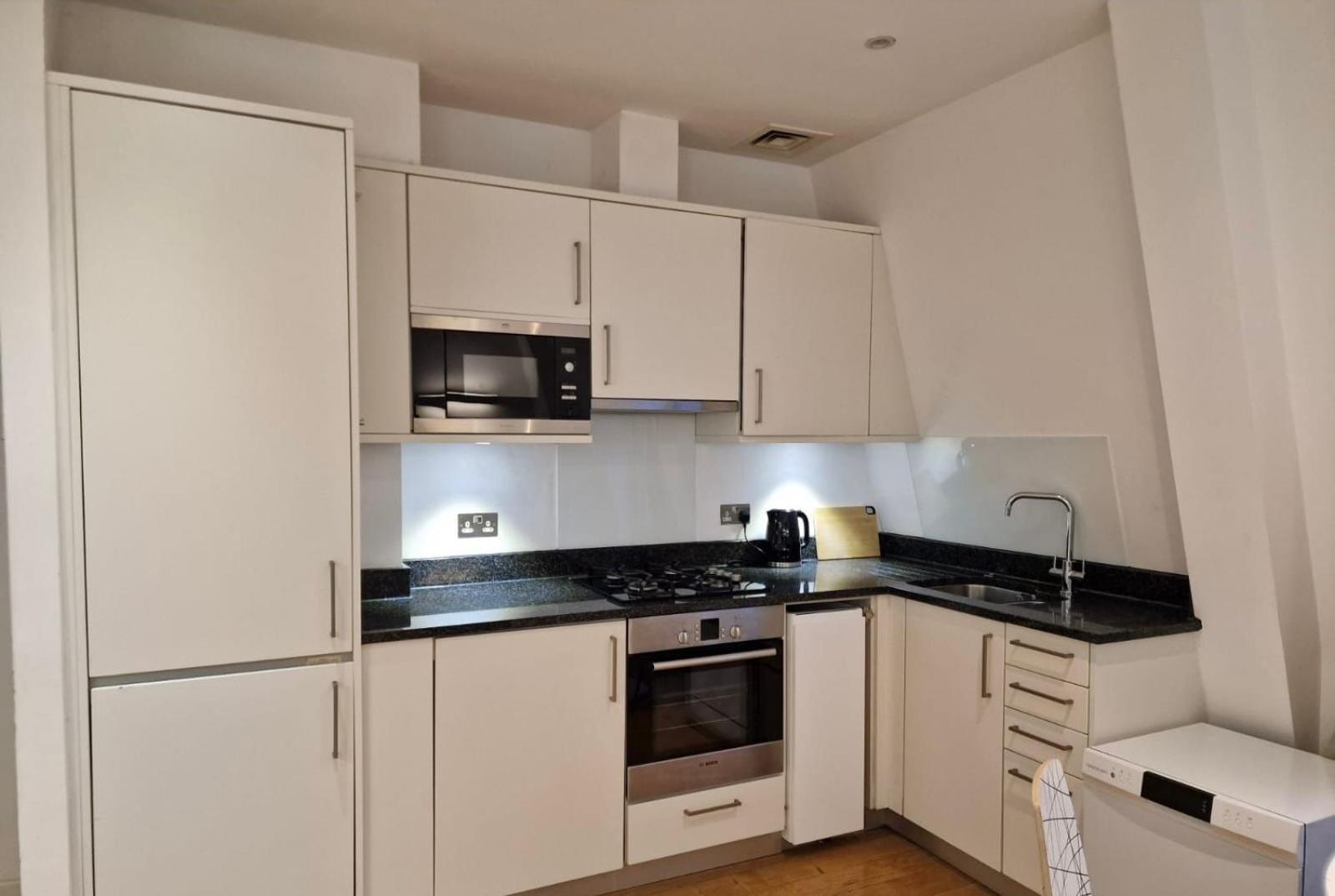 One Bedroom Apartment In Holborn London Exterior foto